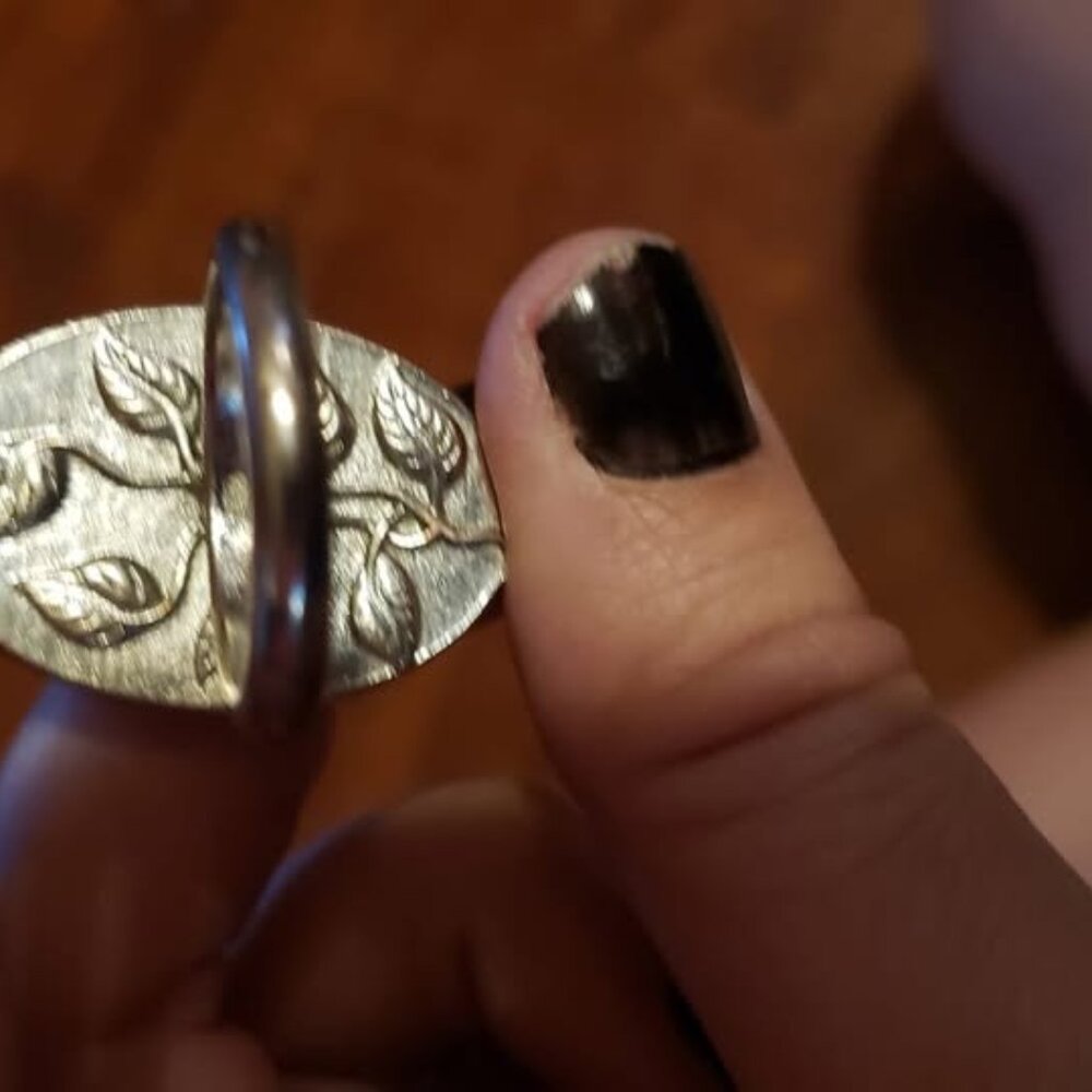 2 rings (unknown sizes) - Picture 2 of 4